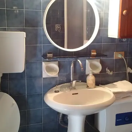 Bed and Breakfast Frisi Imperia